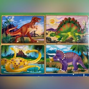 (💙$7 when you bundle) 
4in1 Melissa & Doug Dinosaur Puzzles